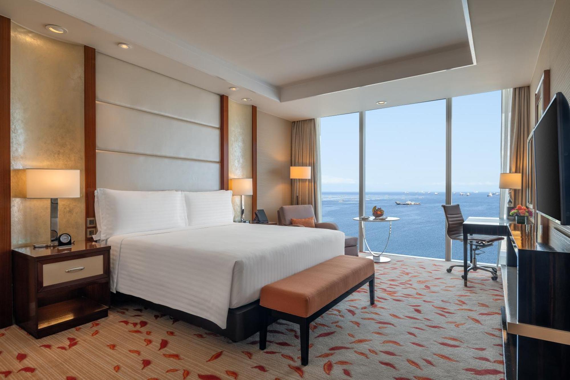 Solaire Entertainment 5*