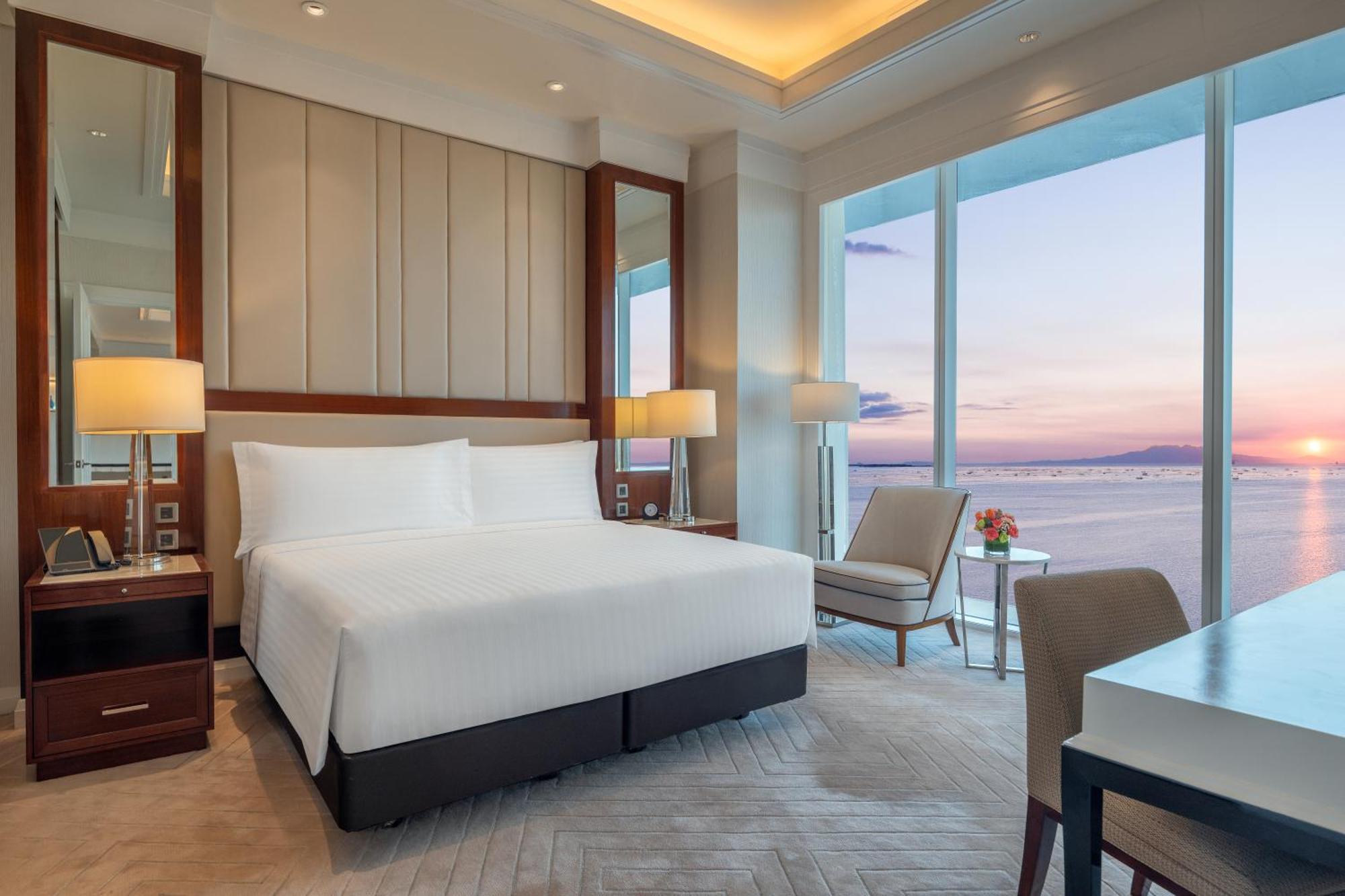 Solaire Entertainment 5*