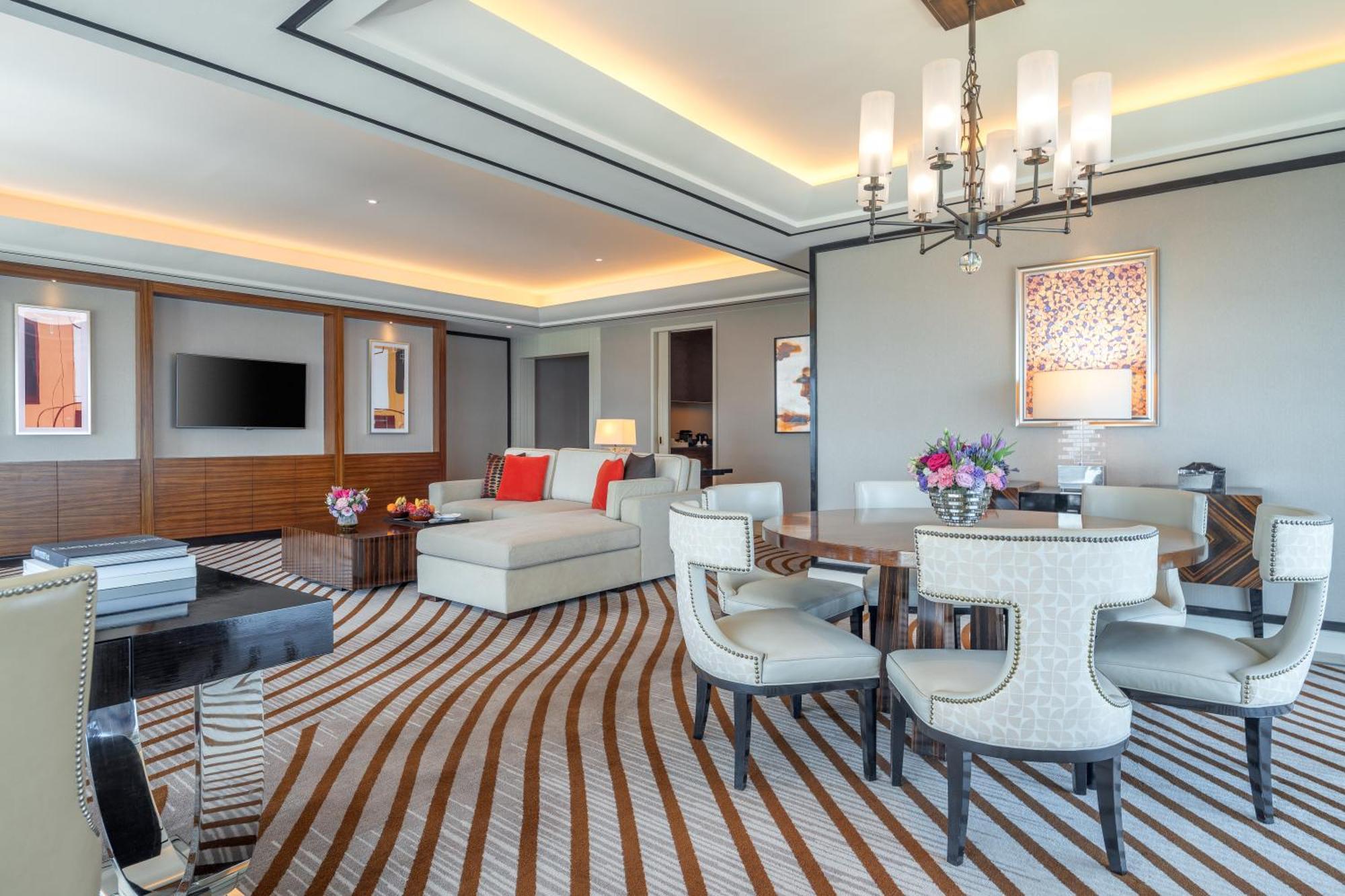 Solaire Entertainment Hotel